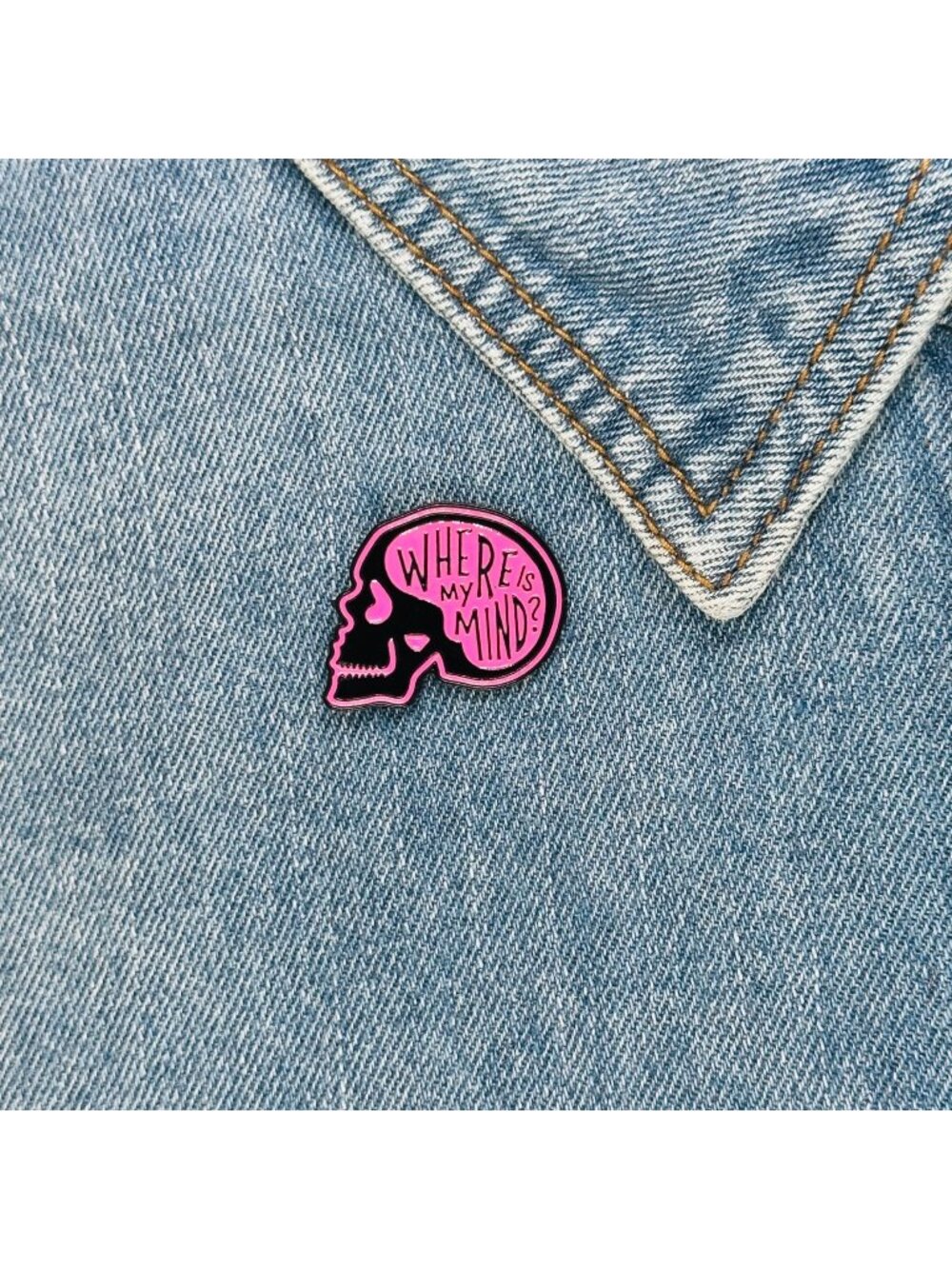 ⭐NEW enamel pin brooch off skull that says WHERE IS MY MIND? Overthinkers mental